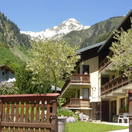 Apartment 4-5 Pers. A Areches-beaufort - Pied Des Pistes, Balcon Sud, Parking, Casier A Skis - Fr-1-342-134 *